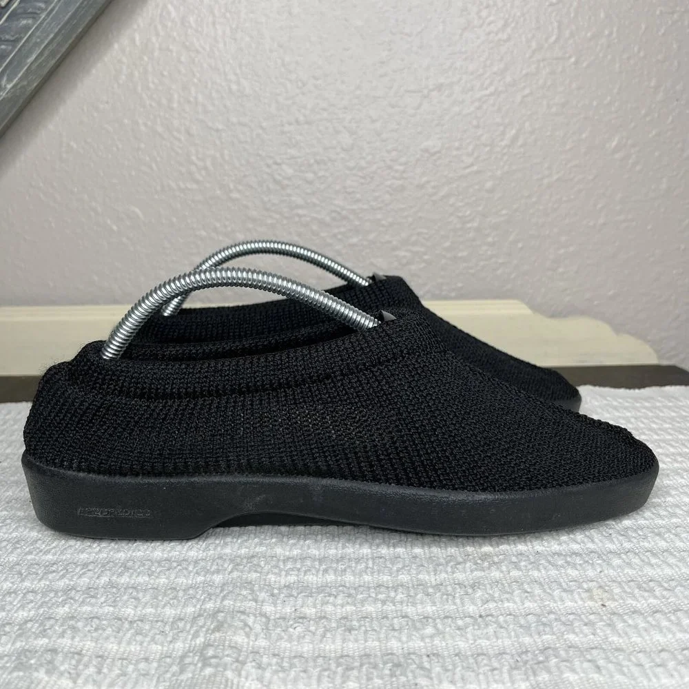 Arcopedico Mens Black Casual Round Toe Mesh Slip-On Shoe Size 10